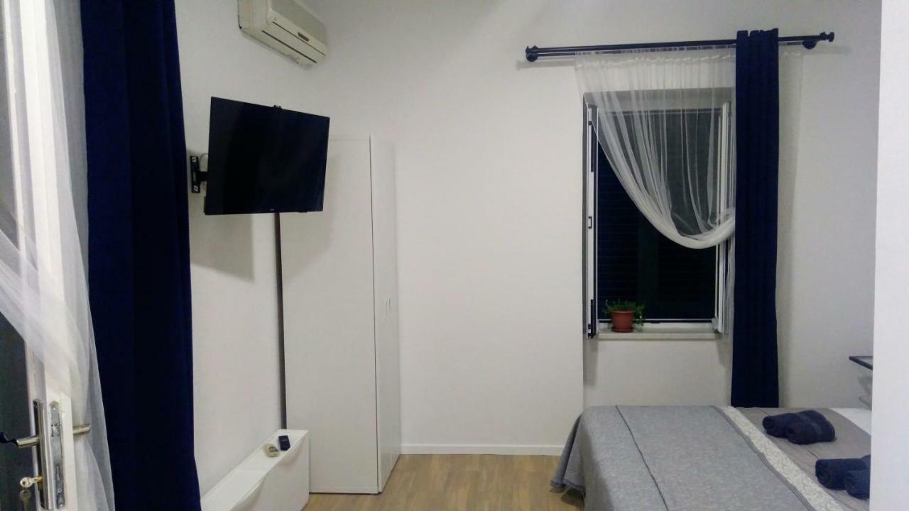 Отель Studio Apartman Adris Шибеник Экстерьер фото