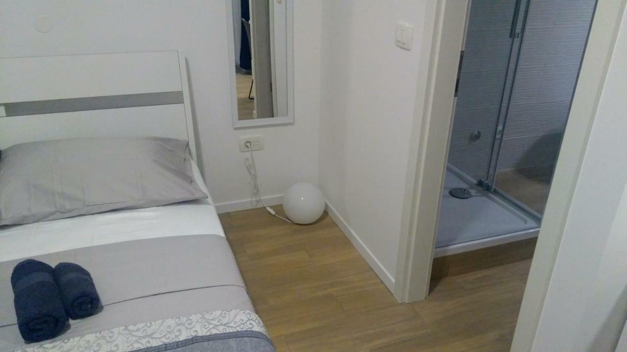 Отель Studio Apartman Adris Шибеник Экстерьер фото